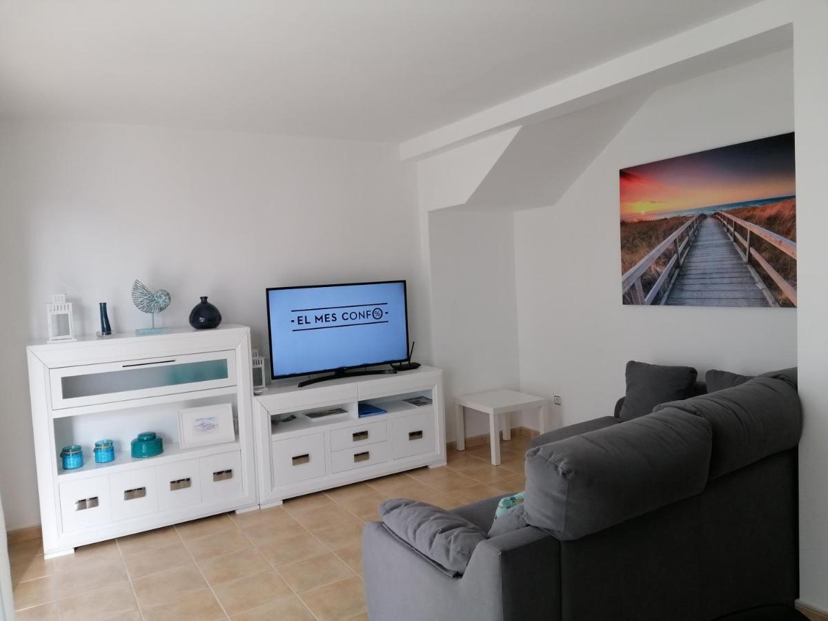 Villa Diplomado Es Mercadal Eksteriør billede
